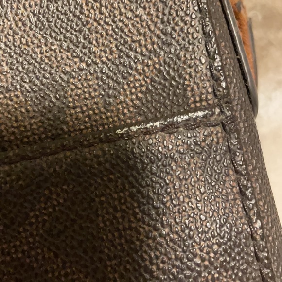 Michael Kors Crossbody Purse and Wallet - Picture 15 of 16